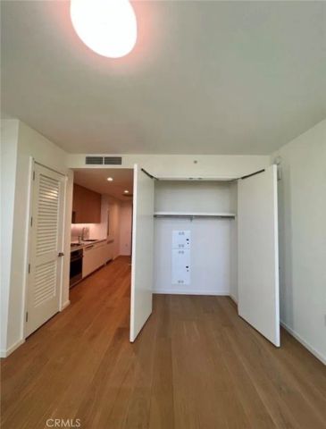 877 Francisco 1518, Los Angeles, CA 90017