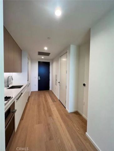 877 Francisco 1518, Los Angeles, CA 90017
