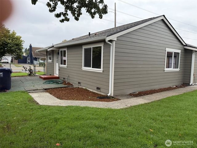857 S 72nd Street, Tacoma, WA 98408