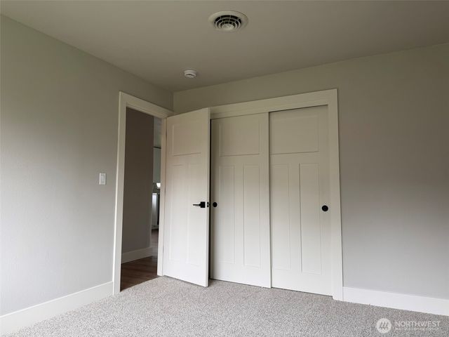 857 S 72nd Street, Tacoma, WA 98408