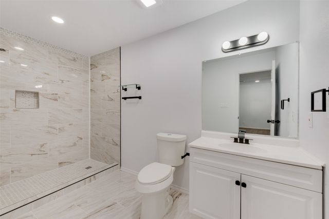 4249 Crenshaw Avenue, Fort Worth, TX 76105