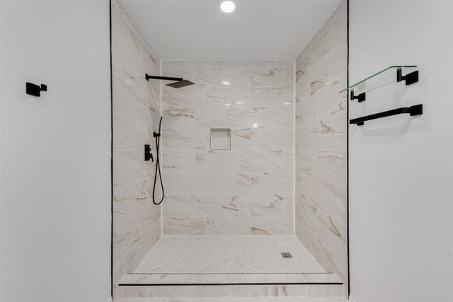 4249 Crenshaw Avenue, Fort Worth, TX 76105