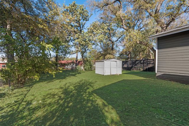 4249 Crenshaw Avenue, Fort Worth, TX 76105