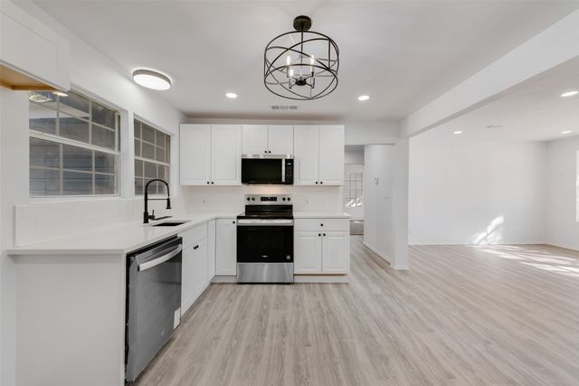 4249 Crenshaw Avenue, Fort Worth, TX 76105