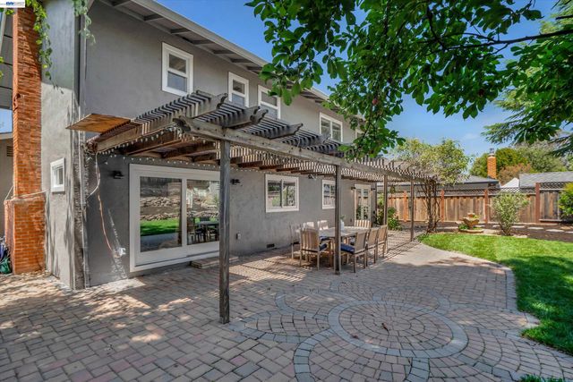 3629 Perada Dr, Walnut Creek, CA 94598