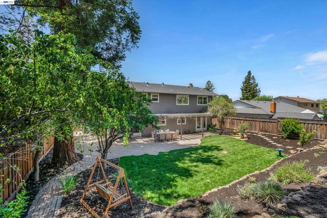 3629 Perada Dr, Walnut Creek, CA 94598