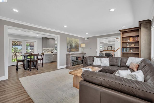 3629 Perada Dr, Walnut Creek, CA 94598
