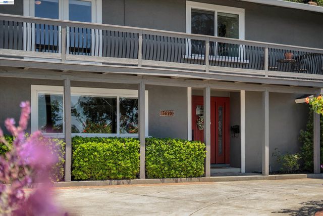 3629 Perada Dr, Walnut Creek, CA 94598
