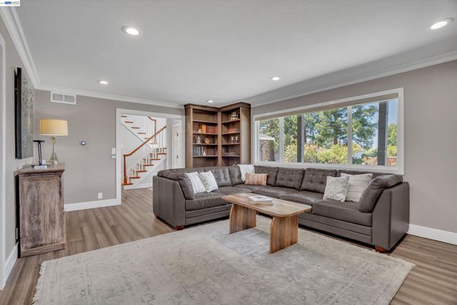 3629 Perada Dr, Walnut Creek, CA 94598