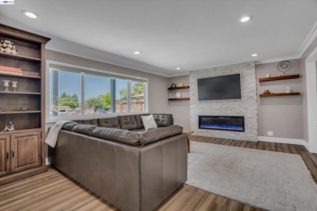 3629 Perada Dr, Walnut Creek, CA 94598