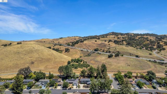 3629 Perada Dr, Walnut Creek, CA 94598