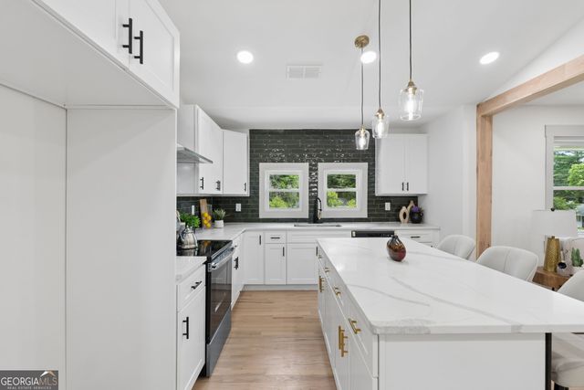 2720 Sherwood Road SE, Smyrna, GA 30082