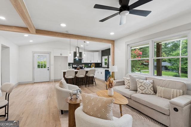 2720 Sherwood Road SE, Smyrna, GA 30082