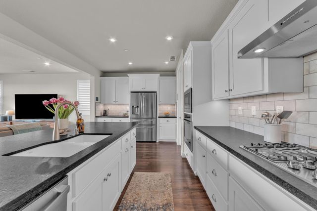 4544 Stone Ranch Dr, Folsom, CA 95630