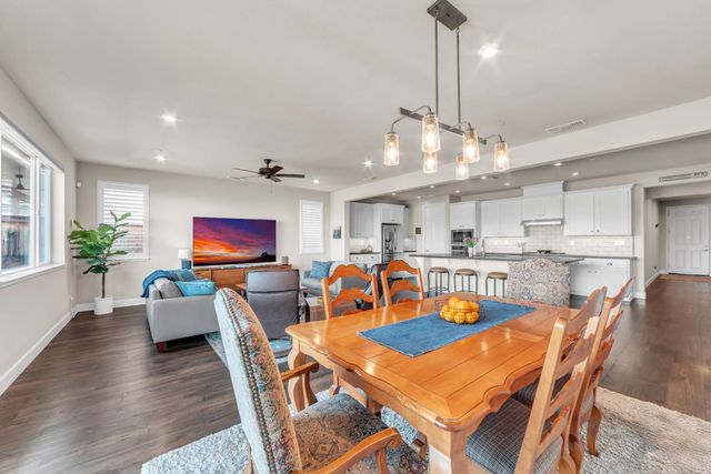 4544 Stone Ranch Dr, Folsom, CA 95630