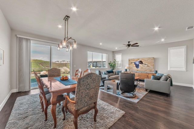 4544 Stone Ranch Dr, Folsom, CA 95630