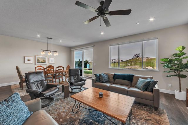 4544 Stone Ranch Dr, Folsom, CA 95630