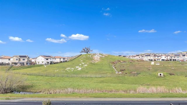 4544 Stone Ranch Dr, Folsom, CA 95630