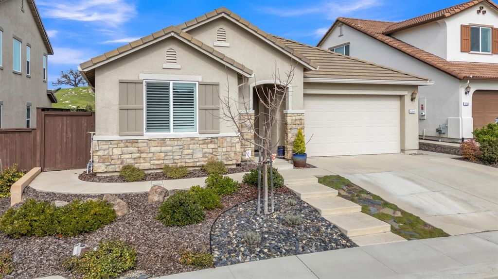 4544 Stone Ranch Dr, Folsom, CA 95630