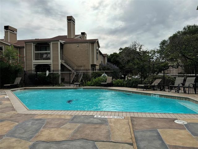 1860 White Oak Drive 375, Houston, TX 77009