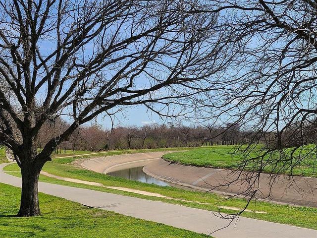 1860 White Oak Drive 375, Houston, TX 77009