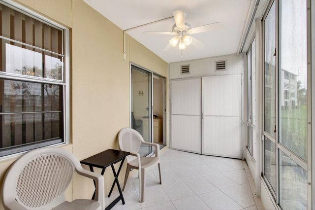 1009 Hythe A, Boca Raton, FL 33434