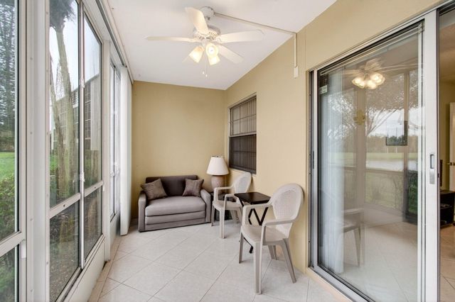 1009 Hythe A, Boca Raton, FL 33434