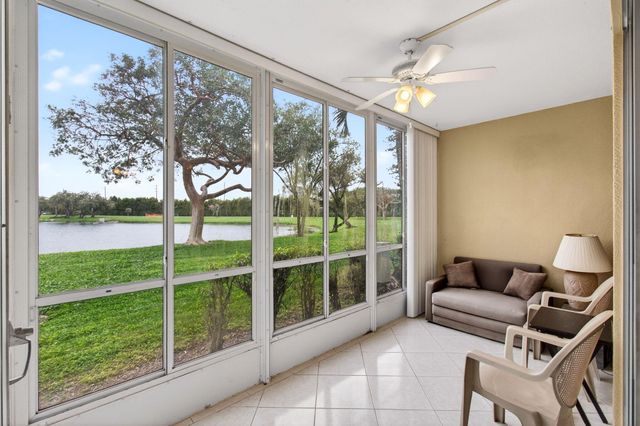 1009 Hythe A, Boca Raton, FL 33434