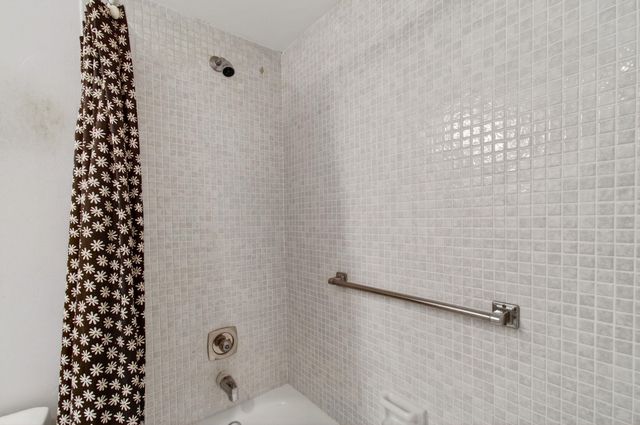 1009 Hythe A, Boca Raton, FL 33434