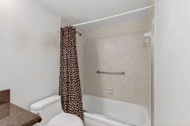 1009 Hythe A, Boca Raton, FL 33434