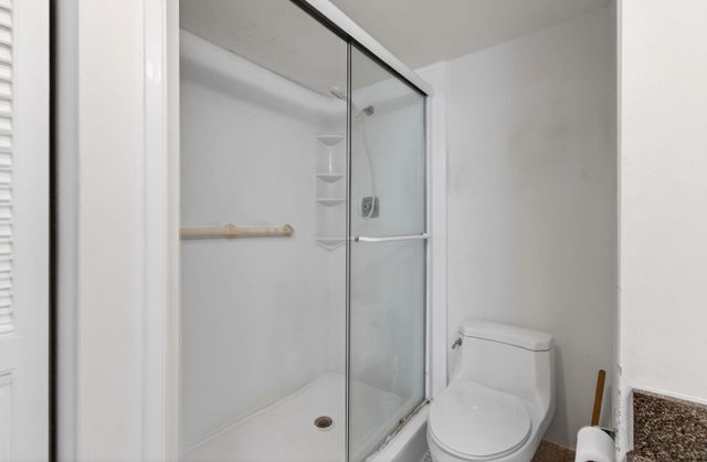 1009 Hythe A, Boca Raton, FL 33434