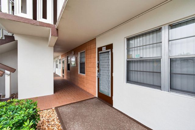 1009 Hythe A, Boca Raton, FL 33434