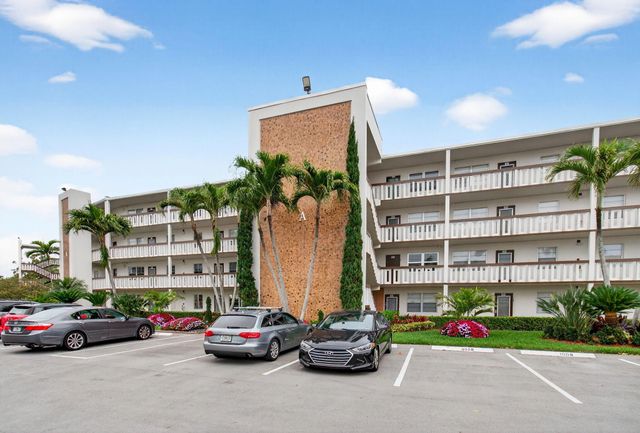 1009 Hythe A, Boca Raton, FL 33434