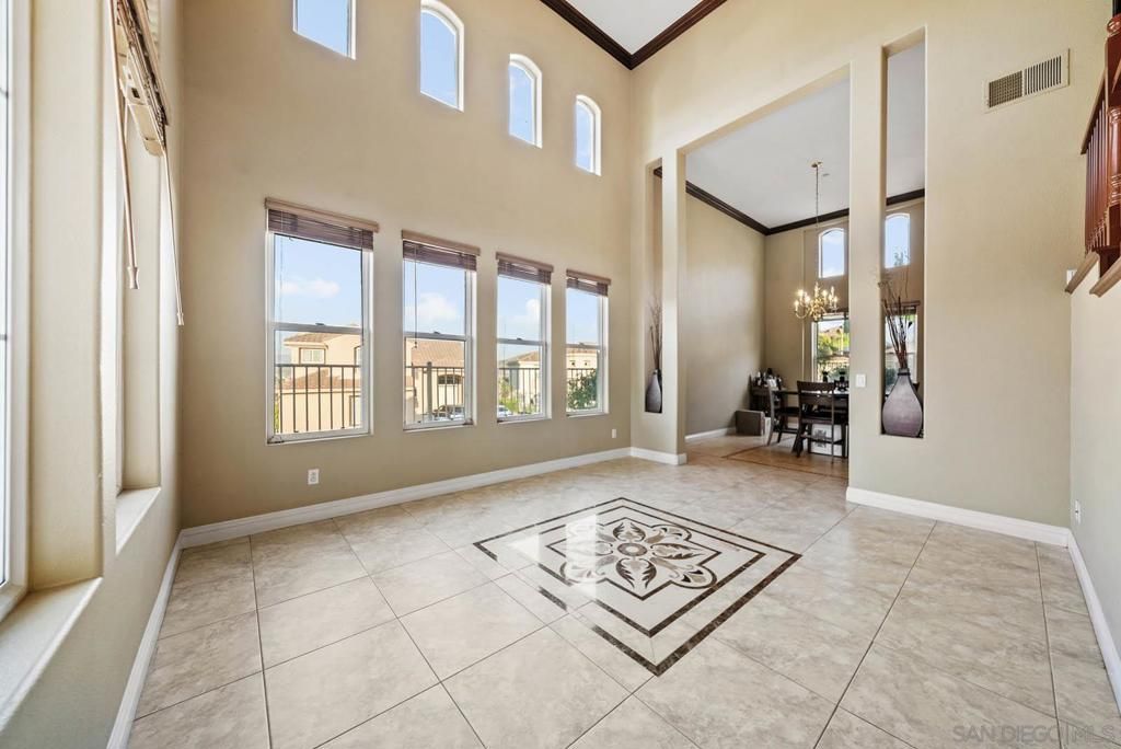 2062 Pleasant Waters Ct, Spring Valley, CA 91977 — photo 3