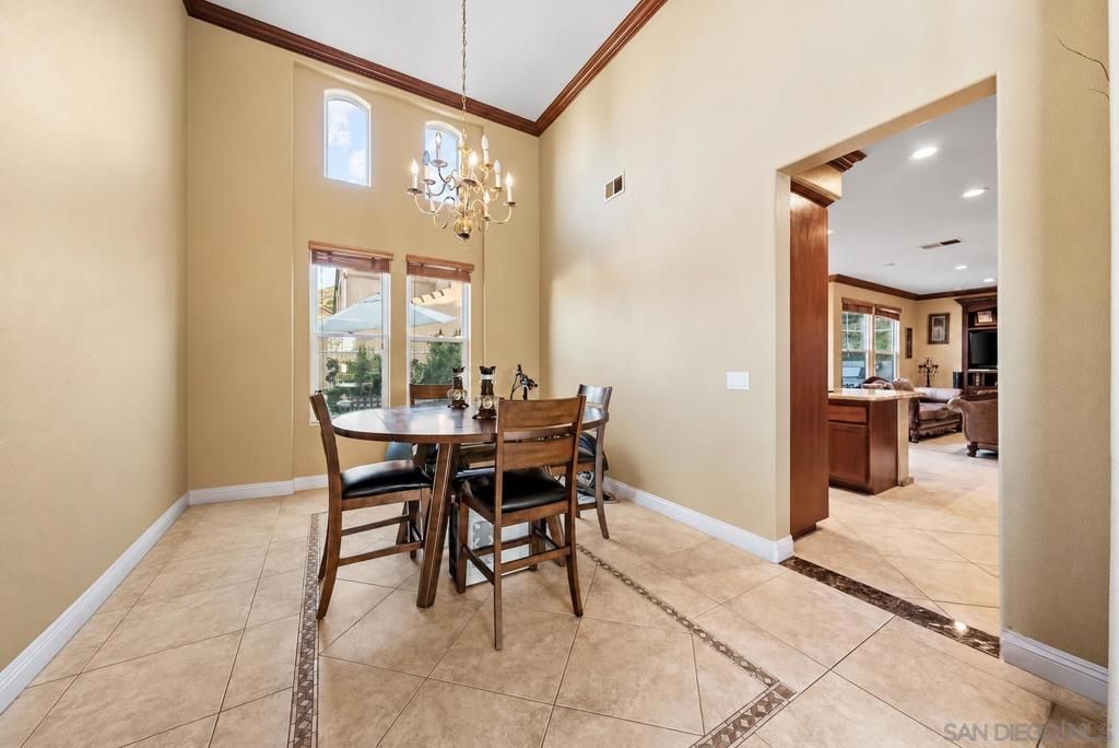 2062 Pleasant Waters Ct, Spring Valley, CA 91977 — photo 5
