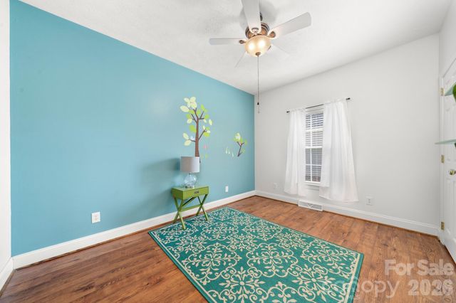 403 Sassafras Drive, Hendersonville, NC 28739