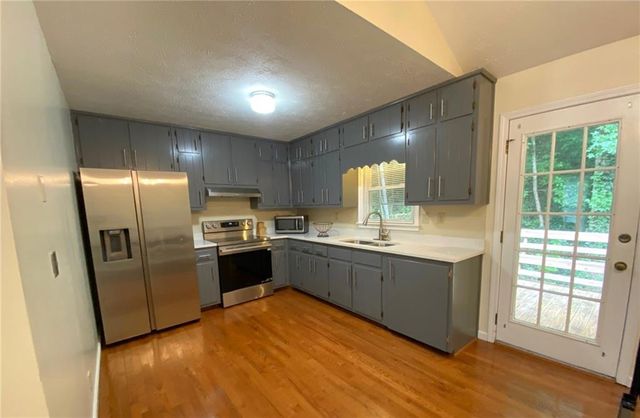 1326 Williamsburg Lane, Norcross, GA 30093