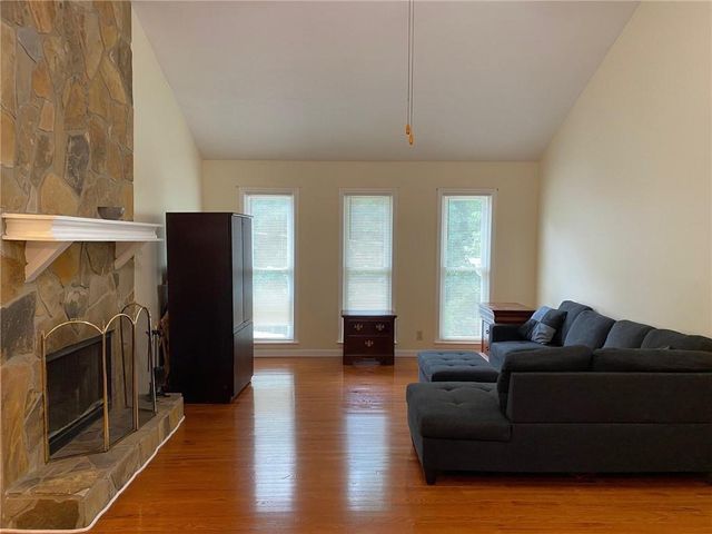 1326 Williamsburg Lane, Norcross, GA 30093
