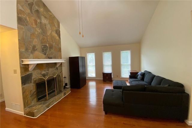 1326 Williamsburg Lane, Norcross, GA 30093