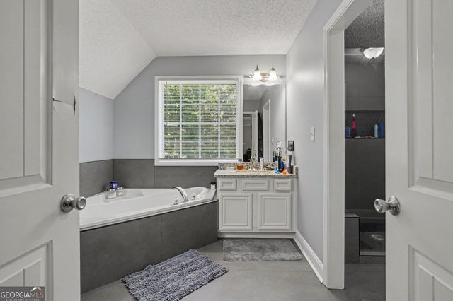 12911 Wyatt Circle, Hampton, GA 30228