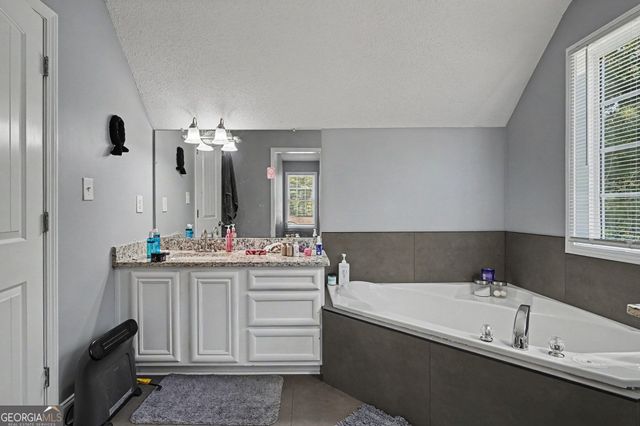 12911 Wyatt Circle, Hampton, GA 30228