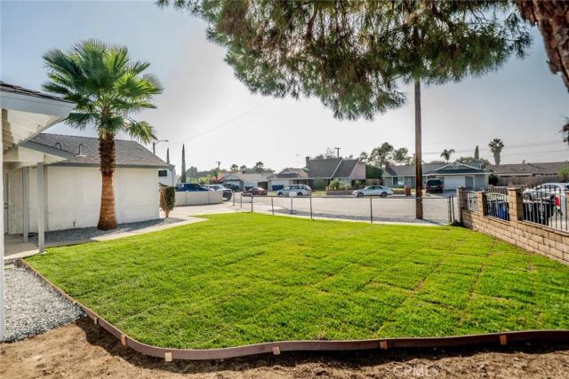 9825 Chantry Avenue, Fontana, CA 92335