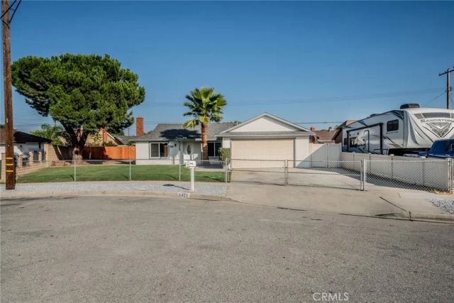 9825 Chantry Avenue, Fontana, CA 92335