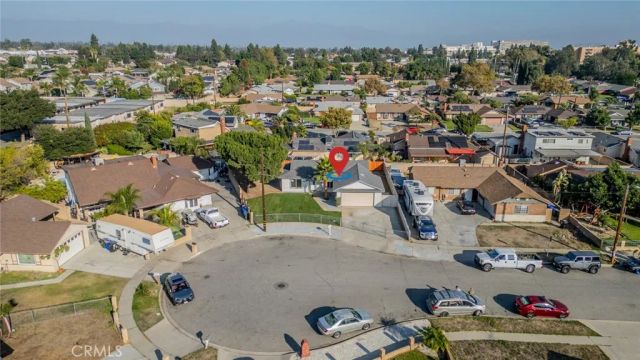 9825 Chantry Avenue, Fontana, CA 92335