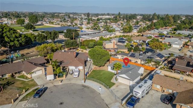 9825 Chantry Avenue, Fontana, CA 92335