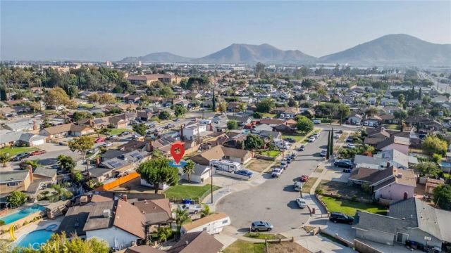 9825 Chantry Avenue, Fontana, CA 92335
