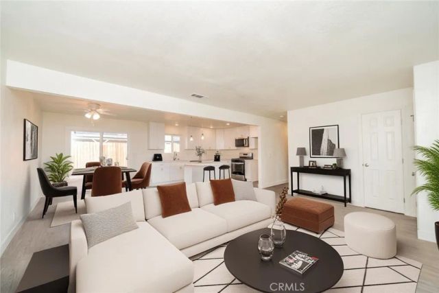 9825 Chantry Avenue, Fontana, CA 92335