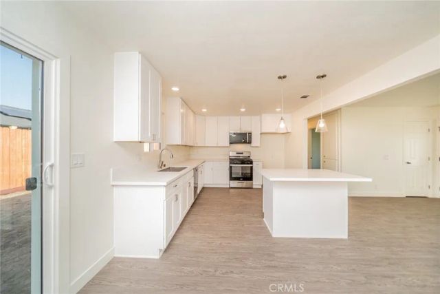 9825 Chantry Avenue, Fontana, CA 92335