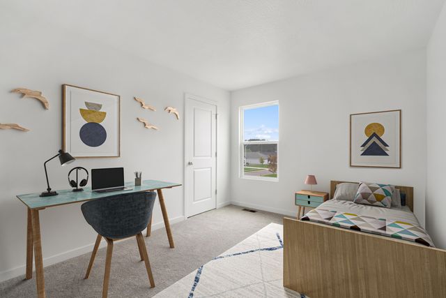 1750 N Boxwood Drive, Brookline, MO 65619