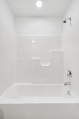 1750 N Boxwood Drive, Brookline, MO 65619